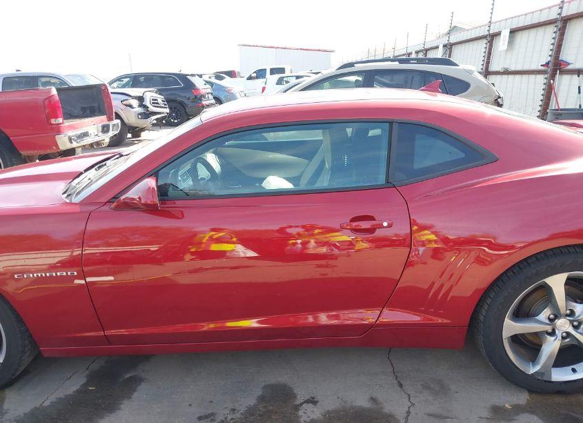 Photo 15 of 2014 Chevrolet Camaro 2LT (VIN 2G1FC1E34E9144375)