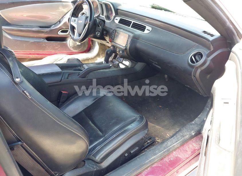 Photo 5 of 2014 Chevrolet Camaro 2LT (VIN 2G1FC1E34E9286936)