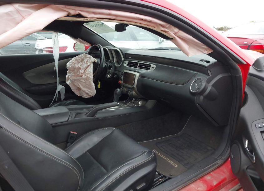 Photo 5 of 2014 Chevrolet Camaro 2LT (VIN 2G1FC1E35E9165722)