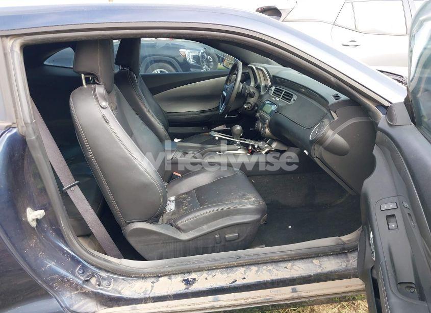 Photo 5 of 2012 Chevrolet Camaro 2LT (VIN 2G1FC1E36C9199200)