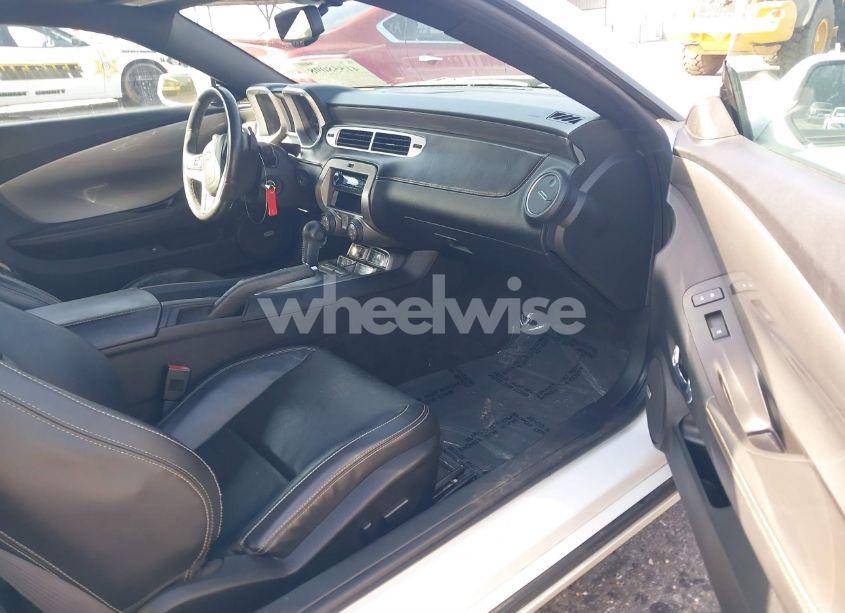 Photo 5 of 2012 Chevrolet Camaro 2LT (VIN 2G1FC1E37C9162107)