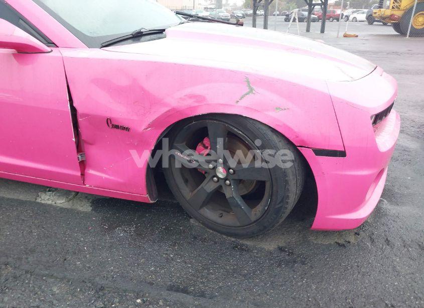 Photo 6 of 2013 Chevrolet Camaro 2LT (VIN 2G1FC1E37D9233498)