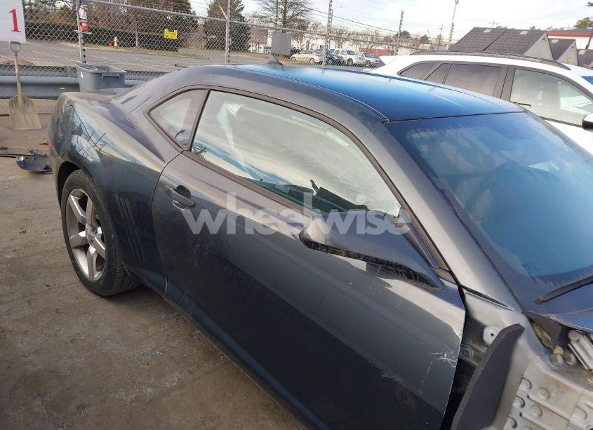 Photo 13 of 2015 Chevrolet Camaro 1LT (VIN 2G1FC1E37F9243421)