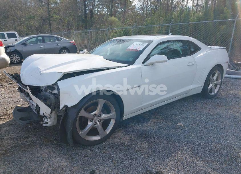 Photo 2 of 2014 Chevrolet Camaro 2LT (VIN 2G1FC1E38E9132066)