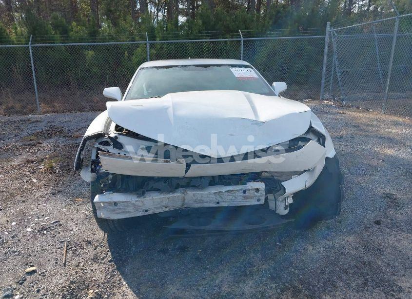 Photo 6 of 2014 Chevrolet Camaro 2LT (VIN 2G1FC1E38E9132066)