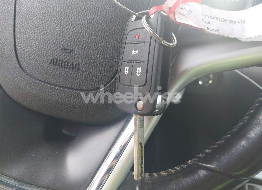 Photo 11 of 2014 Chevrolet Camaro 2LT (VIN 2G1FC1E38E9219031)