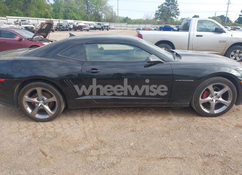 Photo 13 of 2014 Chevrolet Camaro 2LT (VIN 2G1FC1E38E9219031)