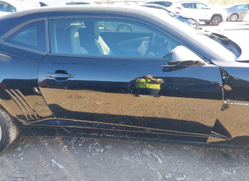 Photo 13 of 2012 Chevrolet Camaro 2LT (VIN 2G1FC1E39C9109974)