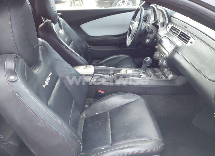 Photo 5 of 2012 Chevrolet Camaro 2LT (VIN 2G1FC1E39C9118240)