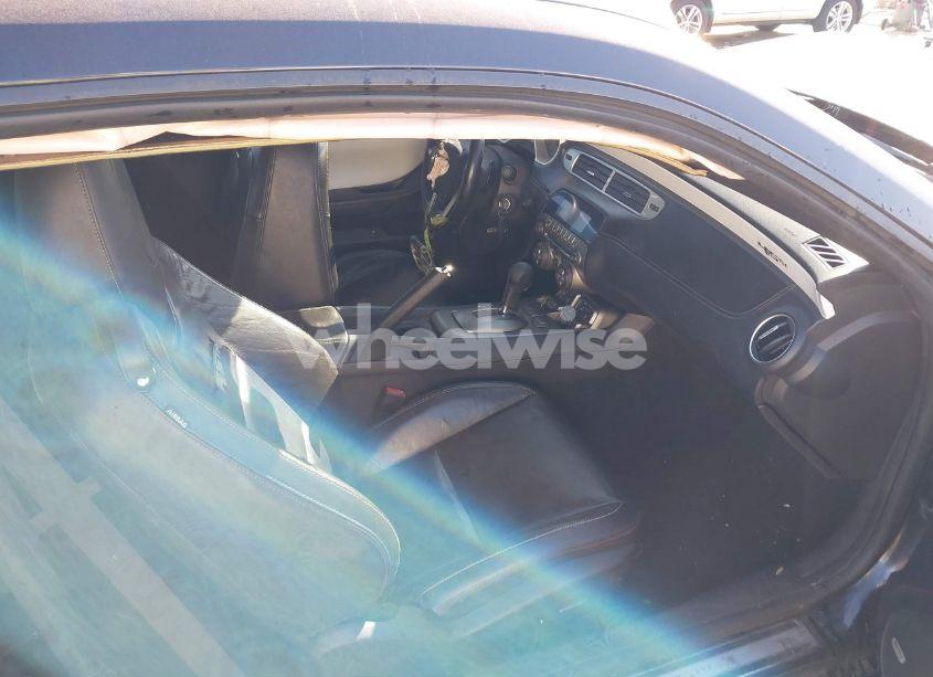 Photo 5 of 2012 Chevrolet Camaro 2LT (VIN 2G1FC1E39C9150850)