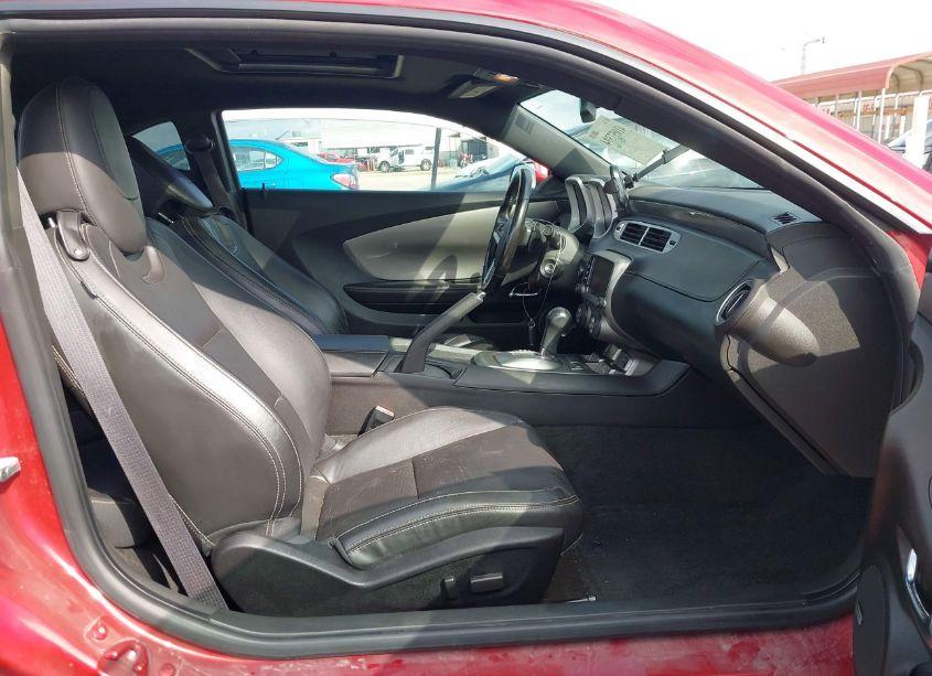 Photo 5 of 2014 Chevrolet Camaro 2LT (VIN 2G1FC1E39E9169157)