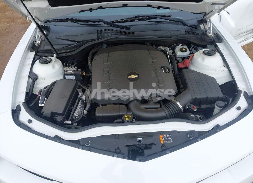 Photo 10 of 2014 Chevrolet Camaro 2LT (VIN 2G1FC1E39E9245413)