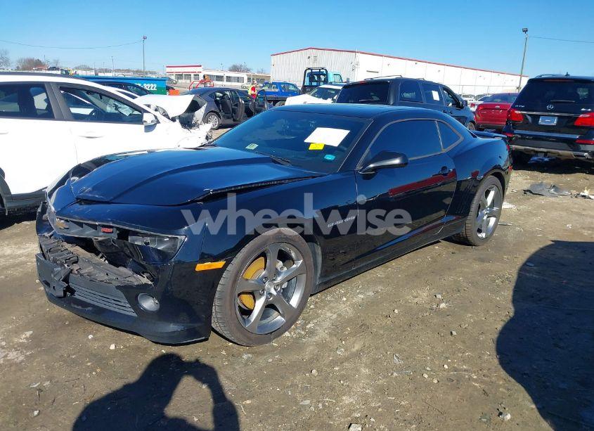 Photo 2 of 2014 Chevrolet Camaro 2LT (VIN 2G1FC1E39E9317517)