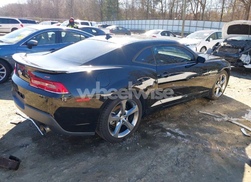 Photo 4 of 2014 Chevrolet Camaro 2LT (VIN 2G1FC1E39E9317517)