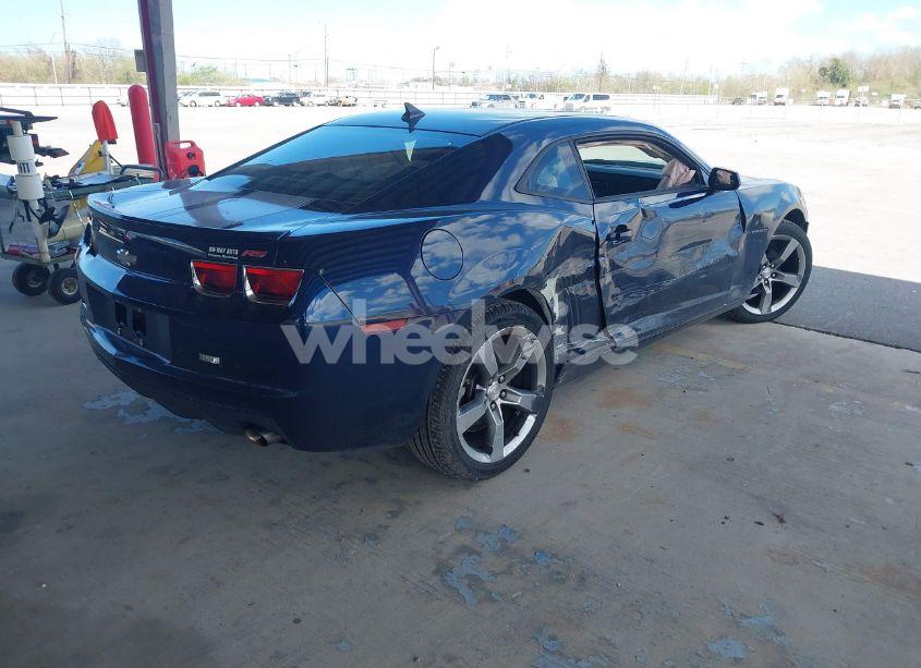 Photo 4 of 2011 Chevrolet Camaro 2LT (VIN 2G1FC1ED0B9111815)