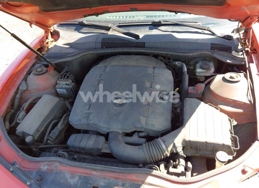 Photo 10 of 2011 Chevrolet Camaro 2LT (VIN 2G1FC1ED0B9120319)