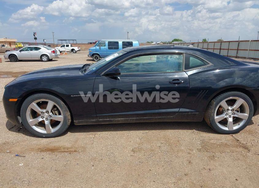 Photo 14 of 2011 Chevrolet Camaro 2LT (VIN 2G1FC1ED0B9133555)