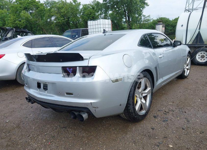 Photo 4 of 2011 Chevrolet Camaro 2LT (VIN 2G1FC1ED1B9112942)