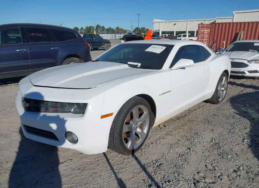 Photo 2 of 2011 Chevrolet Camaro 2LT (VIN 2G1FC1ED1B9152941)