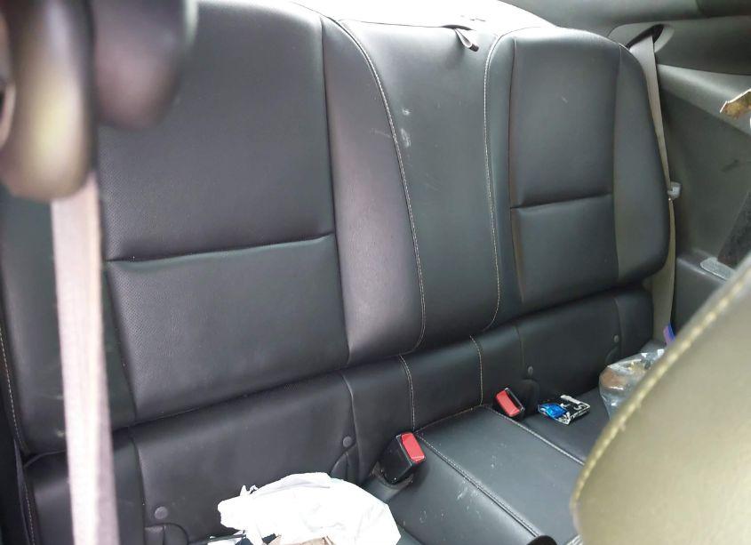 Photo 8 of 2011 Chevrolet Camaro 2LT (VIN 2G1FC1ED1B9164197)