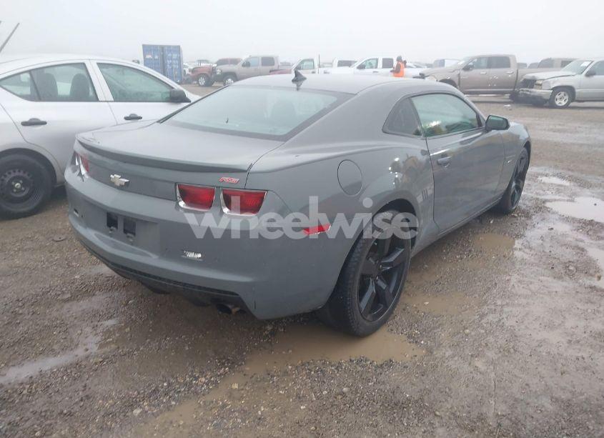 Photo 4 of 2011 Chevrolet Camaro 2LT (VIN 2G1FC1ED3B9122114)