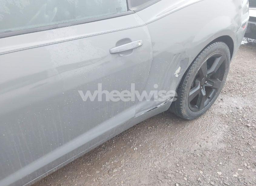 Photo 6 of 2011 Chevrolet Camaro 2LT (VIN 2G1FC1ED3B9122114)