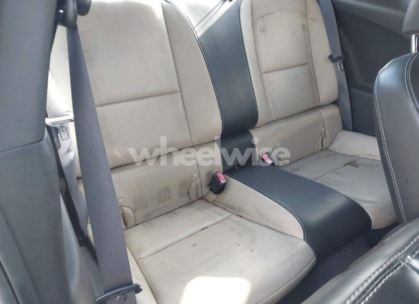 Photo 8 of 2011 Chevrolet Camaro 2LT (VIN 2G1FC1ED3B9138863)