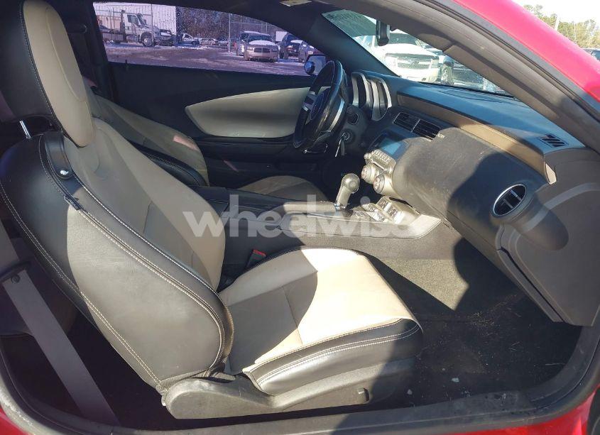 Photo 5 of 2011 Chevrolet Camaro 2LT (VIN 2G1FC1ED3B9162337)