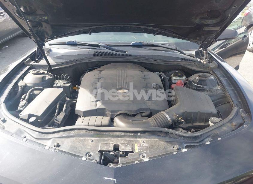 Photo 10 of 2011 Chevrolet Camaro 2LT (VIN 2G1FC1ED3B9190817)