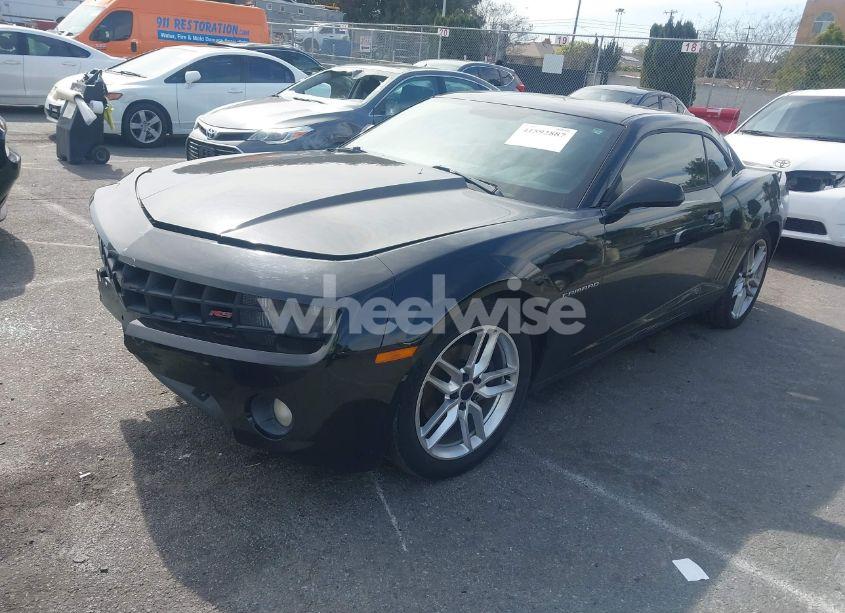 Photo 2 of 2011 Chevrolet Camaro 2LT (VIN 2G1FC1ED3B9190817)