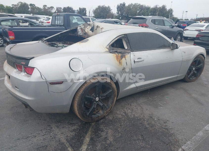 Photo 4 of 2011 Chevrolet Camaro 2LT (VIN 2G1FC1ED4B9102650)