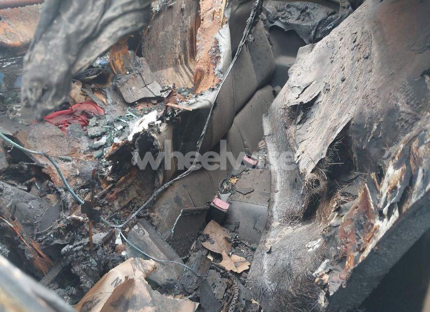 Photo 8 of 2011 Chevrolet Camaro 2LT (VIN 2G1FC1ED4B9102650)