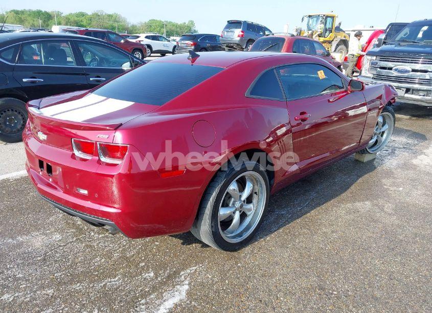 Photo 4 of 2011 Chevrolet Camaro 2LT (VIN 2G1FC1ED5B9100499)