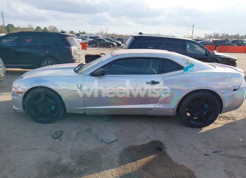 Photo 14 of 2011 Chevrolet Camaro 2LT (VIN 2G1FC1ED5B9118436)