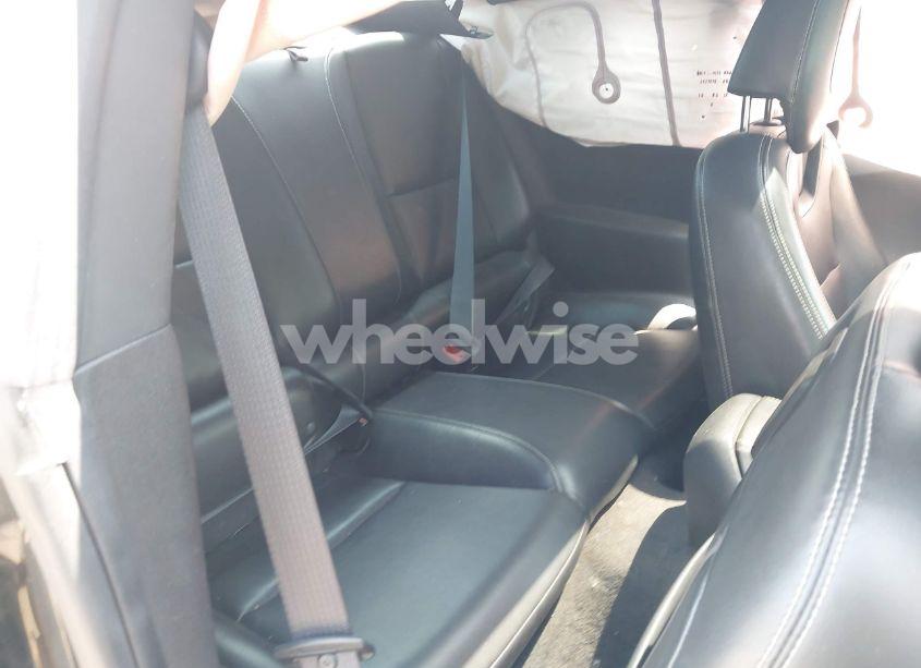 Photo 8 of 2011 Chevrolet Camaro 2LT (VIN 2G1FC1ED5B9122079)