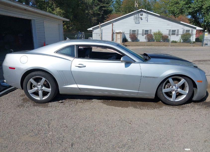 Photo 13 of 2011 Chevrolet Camaro 2LT (VIN 2G1FC1ED7B9121242)
