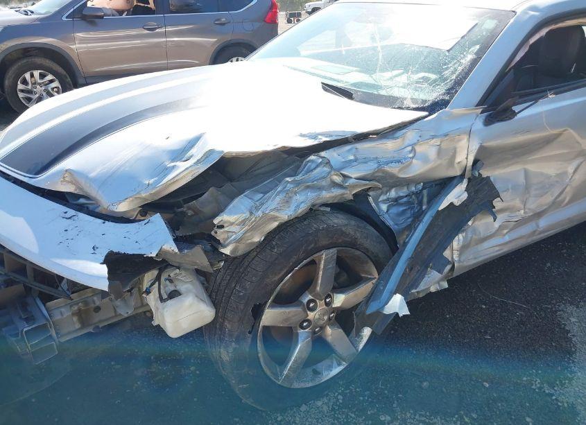 Photo 6 of 2011 Chevrolet Camaro 2LT (VIN 2G1FC1ED7B9121242)