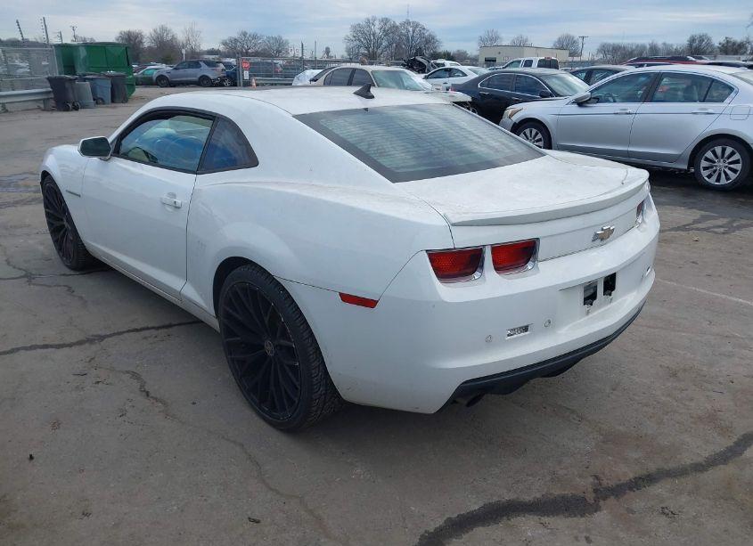 Photo 3 of 2011 Chevrolet Camaro 2LT (VIN 2G1FC1ED7B9159764)