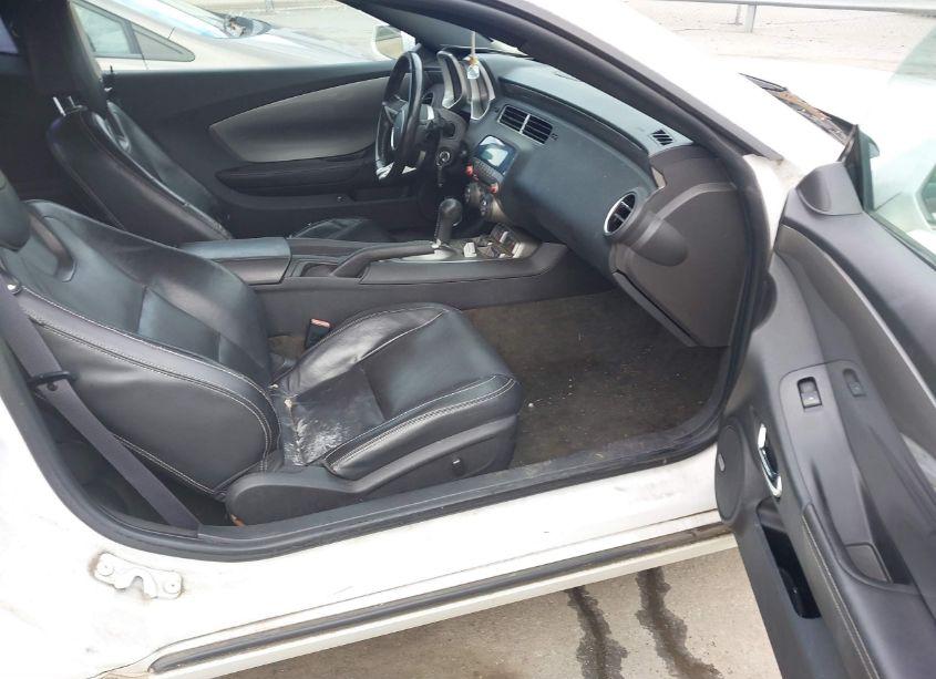 Photo 5 of 2011 Chevrolet Camaro 2LT (VIN 2G1FC1ED7B9159764)