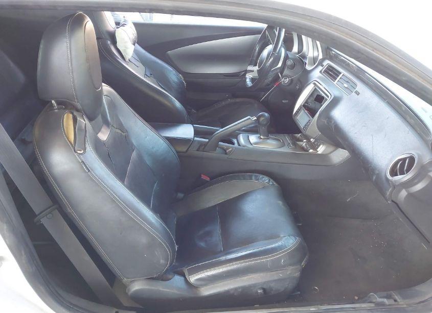 Photo 5 of 2011 Chevrolet Camaro 2LT (VIN 2G1FC1ED7B9210535)