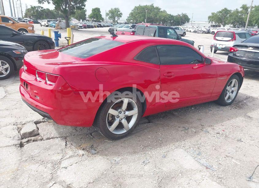 Photo 4 of 2011 Chevrolet Camaro 2LT (VIN 2G1FC1ED9B9112381)