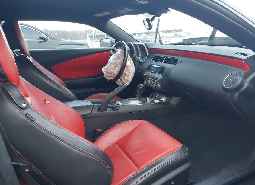 Photo 5 of 2011 Chevrolet Camaro 2LT (VIN 2G1FC1ED9B9168207)