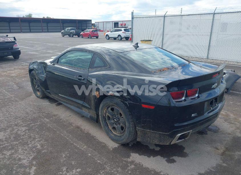 Photo 3 of 2011 Chevrolet Camaro 2LT (VIN 2G1FC1ED9B9202646)
