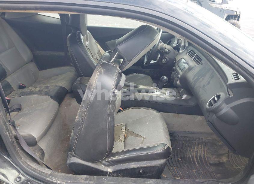 Photo 5 of 2011 Chevrolet Camaro 2LT (VIN 2G1FC1ED9B9202646)