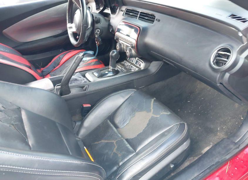 Photo 5 of 2011 Chevrolet Camaro 2LT (VIN 2G1FC1EDXB9199773)