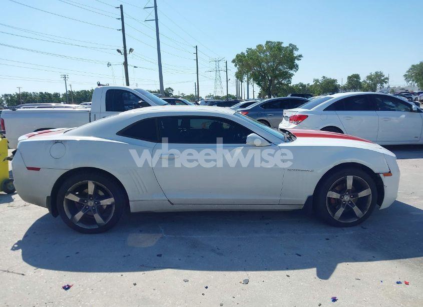 Photo 13 of 2010 Chevrolet Camaro 2LT (VIN 2G1FC1EV1A9225409)