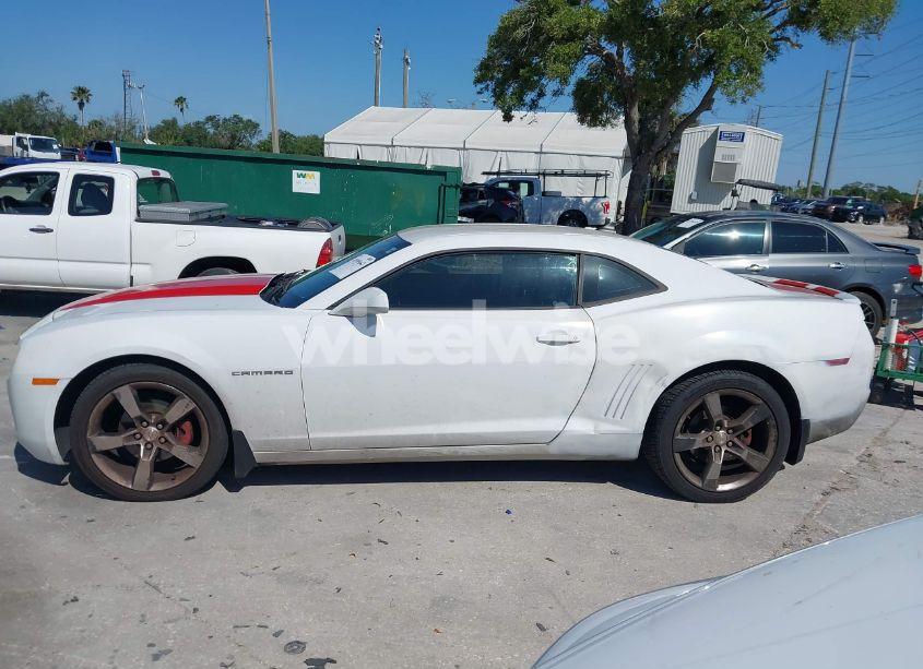 Photo 14 of 2010 Chevrolet Camaro 2LT (VIN 2G1FC1EV1A9225409)