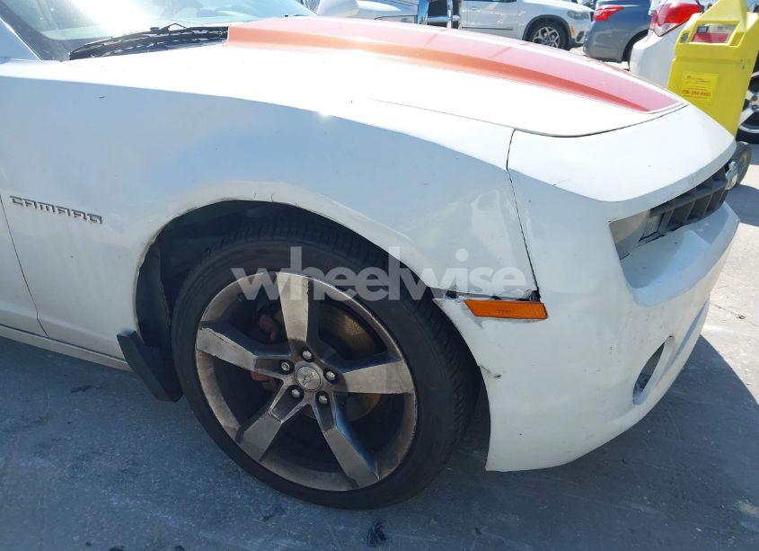 Photo 6 of 2010 Chevrolet Camaro 2LT (VIN 2G1FC1EV1A9225409)