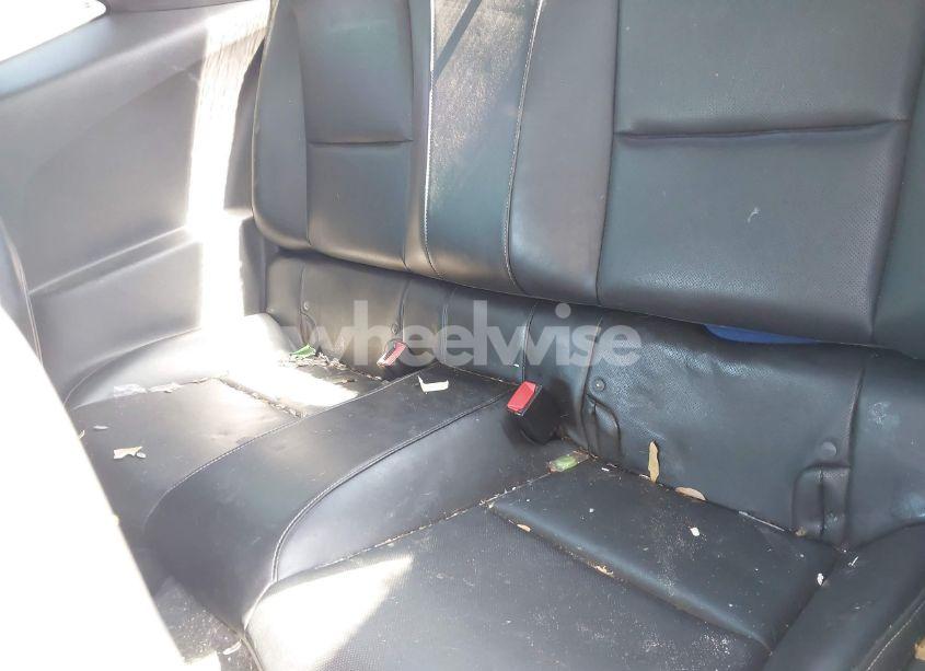 Photo 8 of 2010 Chevrolet Camaro 2LT (VIN 2G1FC1EV1A9225409)