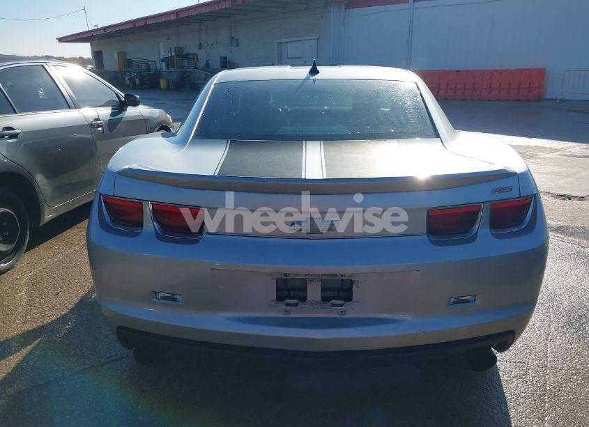 Photo 16 of 2010 Chevrolet Camaro 2LT (VIN 2G1FC1EV2A9105697)